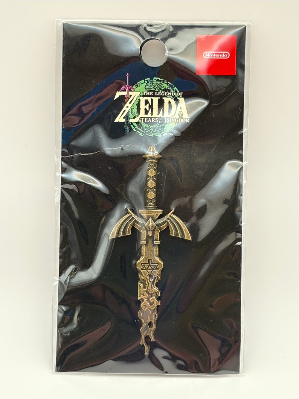 ZELDA MASTER SWORD LAPEL PIN w/GOLD FINISH Tears of the Kingdom NEW